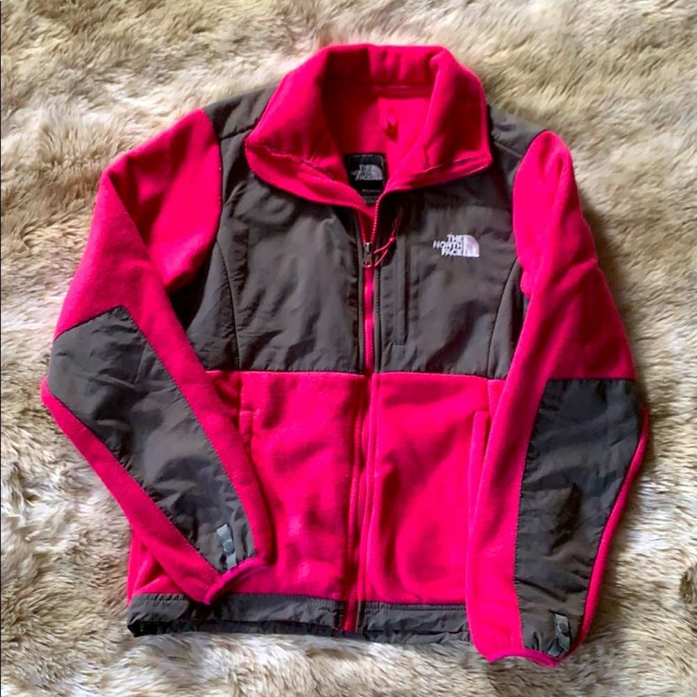 Women’s pink north face jacket